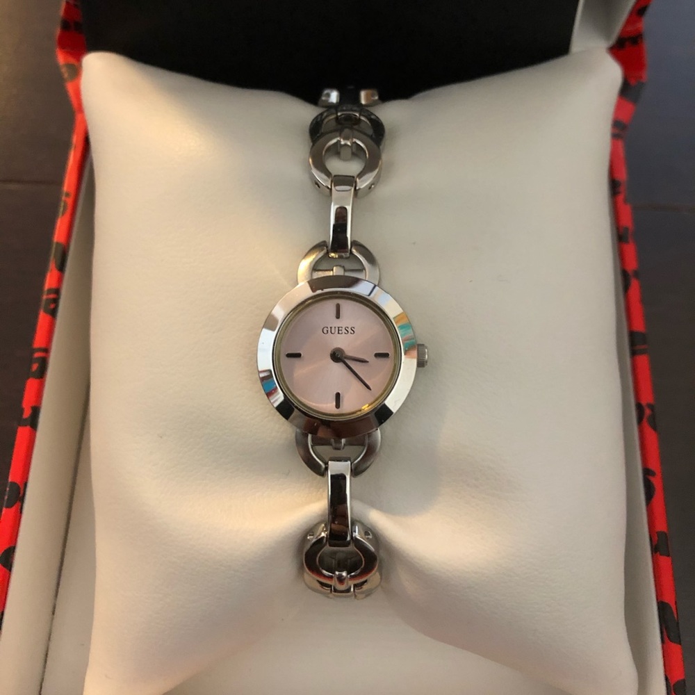 Guess Ladies Bracelet Watch